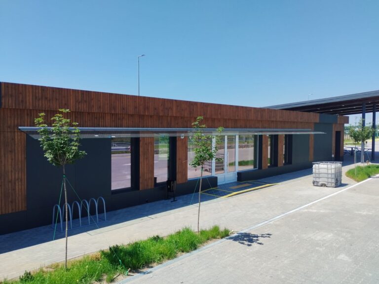 Zonă destinată camioanelor la punctul de frontieră Reni, Ucraina, fotografiată în iunie 2026, imagine de arhivă