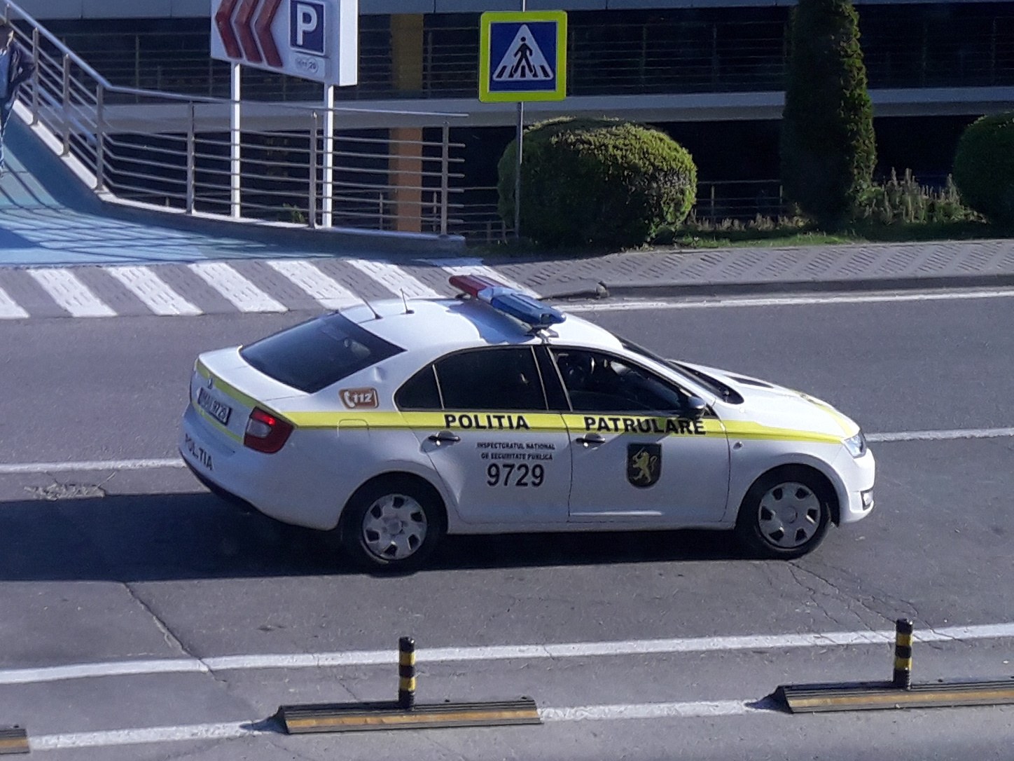 Autospecială a poliției Republicii Moldova fotografiată la Chișinău în mai 2025, imagine de arhivă, nu fotografia descinderilor din octombrie 2026