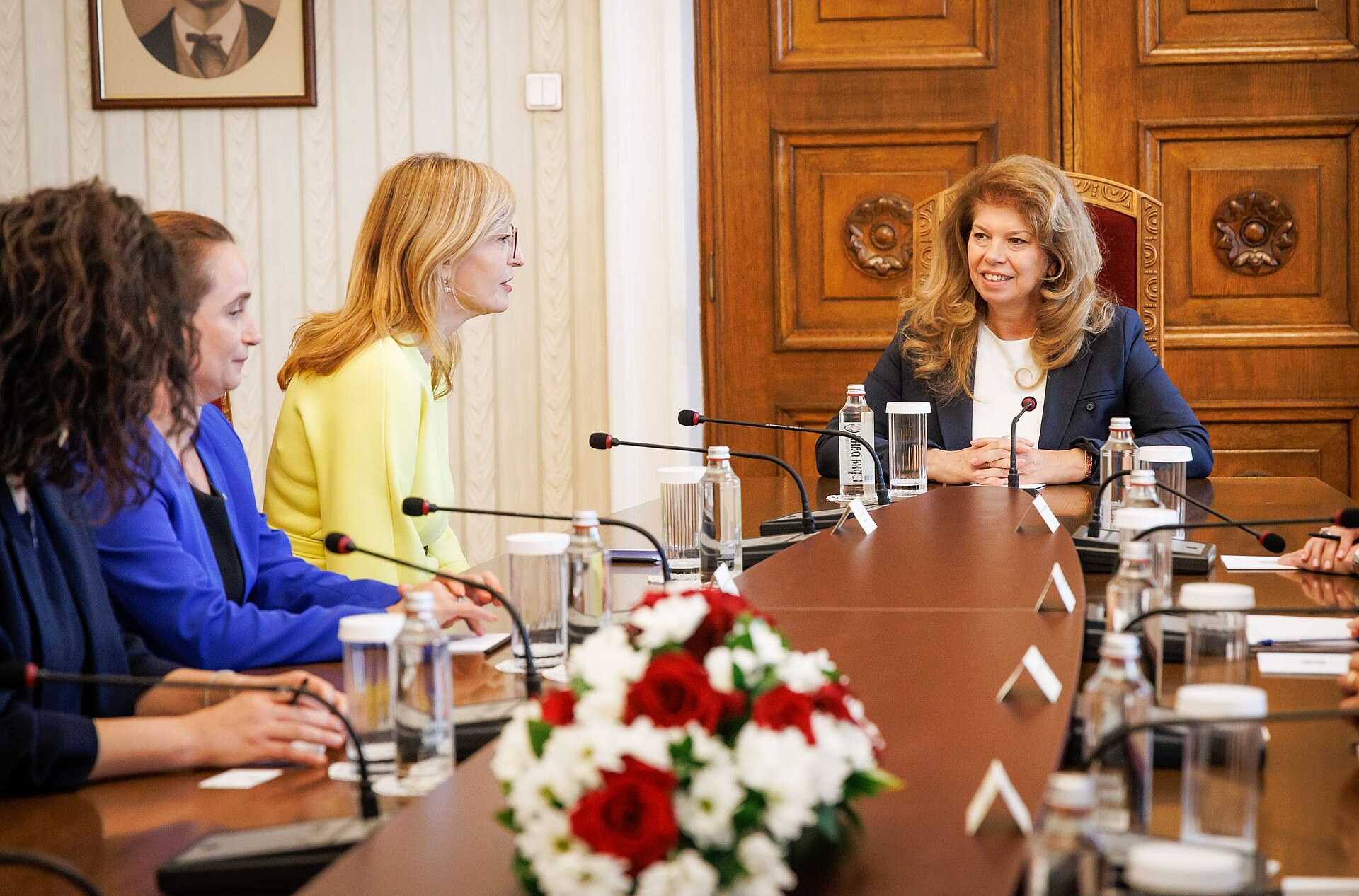 Președinta Bulgariei Iliana Iotova, în contextul vizitei comisarului european Ekaterina Zaharieva din iulie 2026, fotografie de arhivă